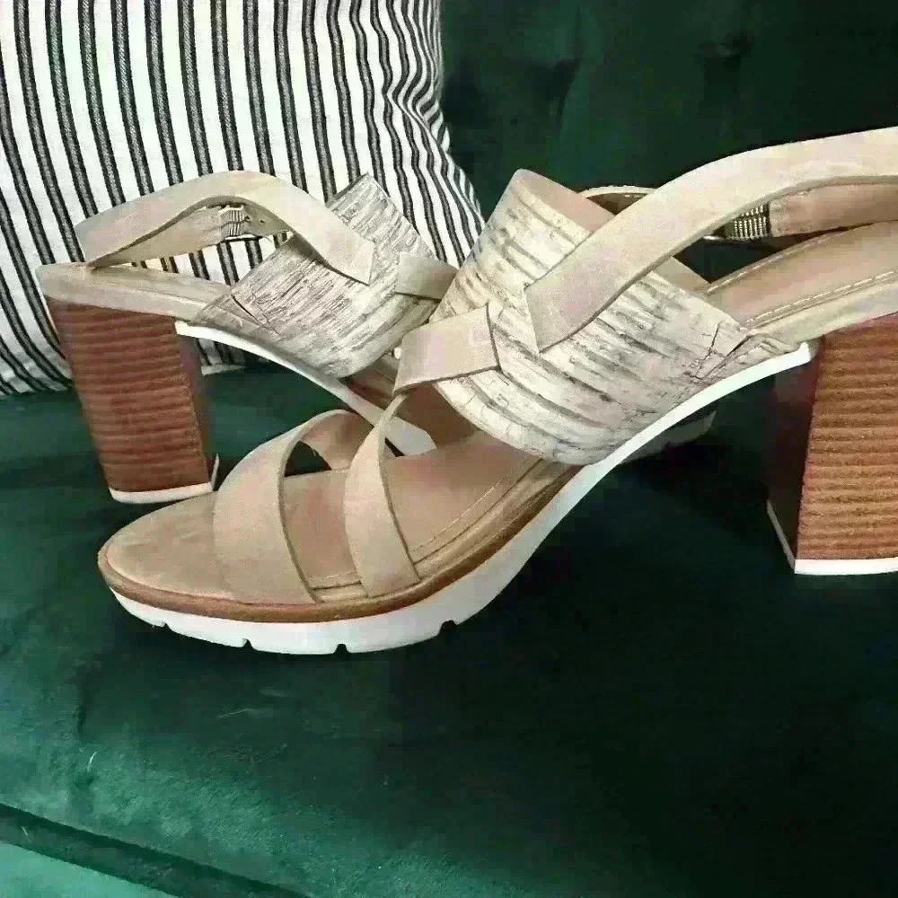 Johnston & Murphy Kayla Multi Bleached Cork Leather Heel Size 10- Pre Owned